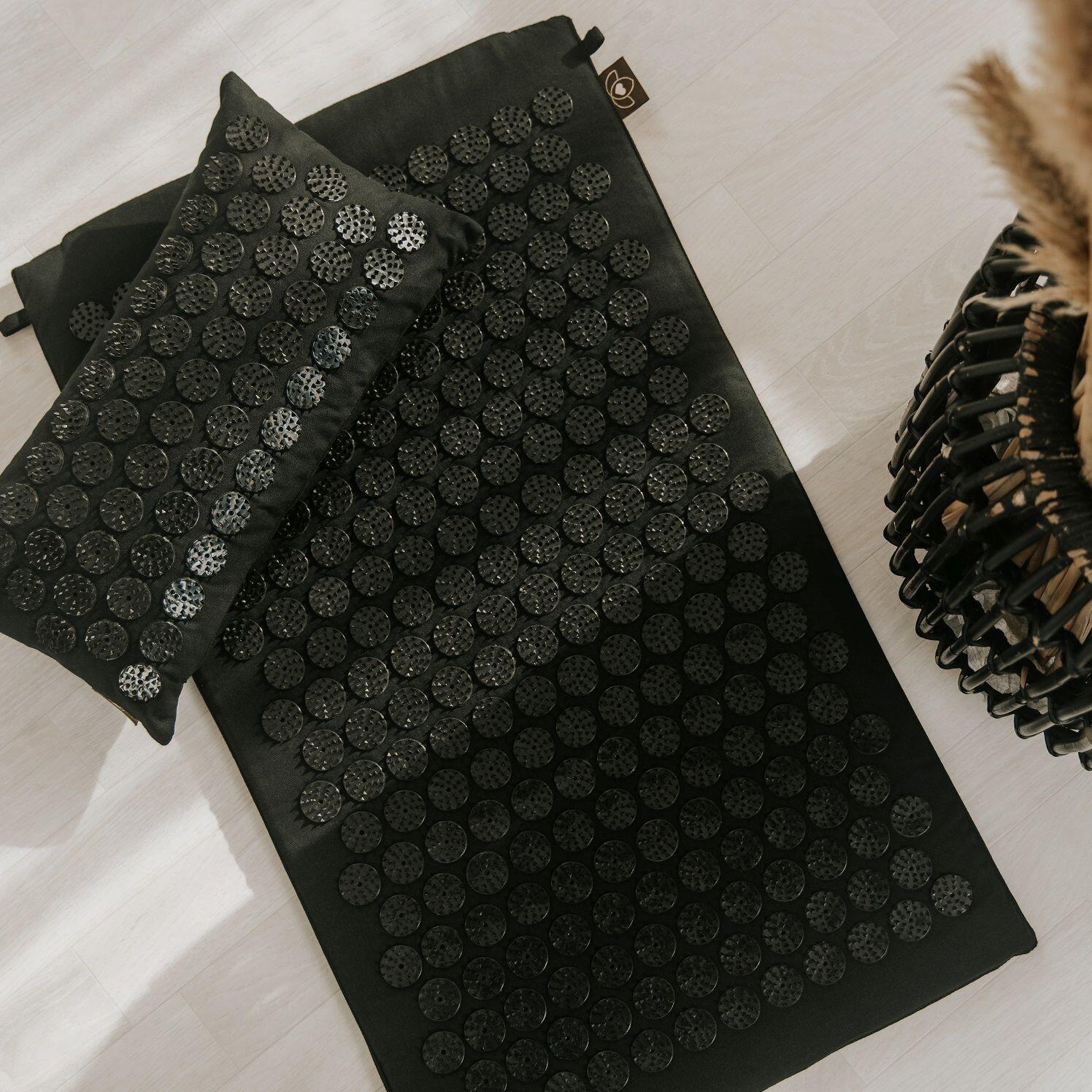Lotus Spijkermat zwart 5/5