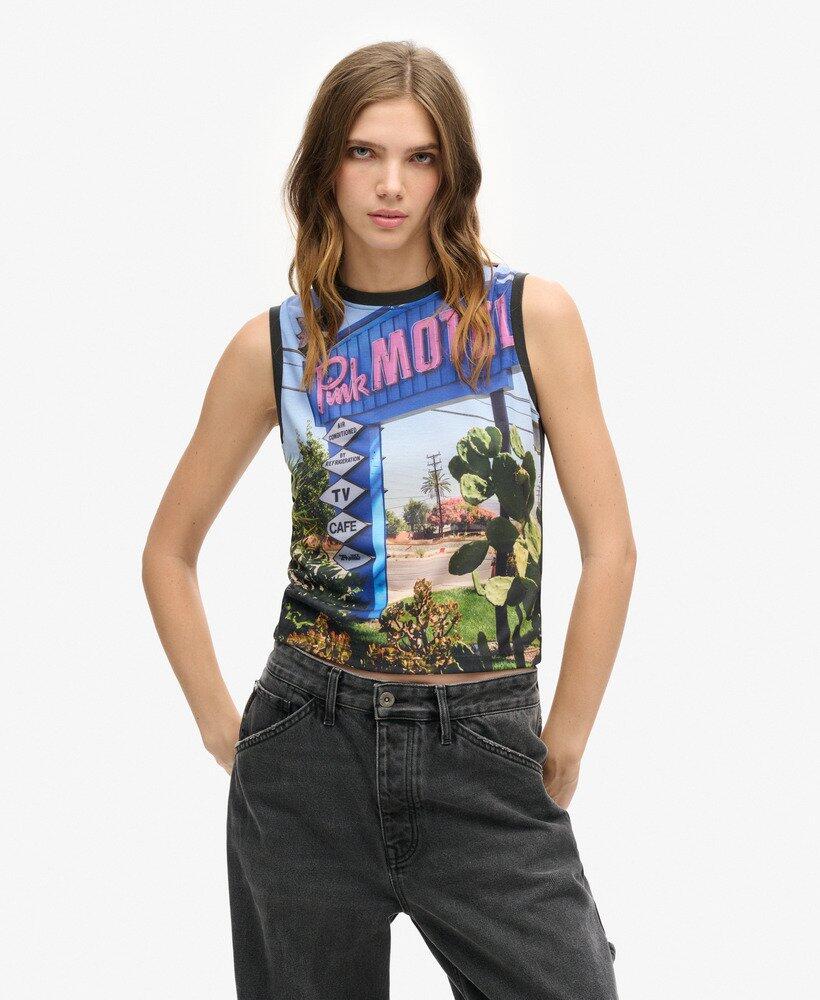 SUPERDRY picture