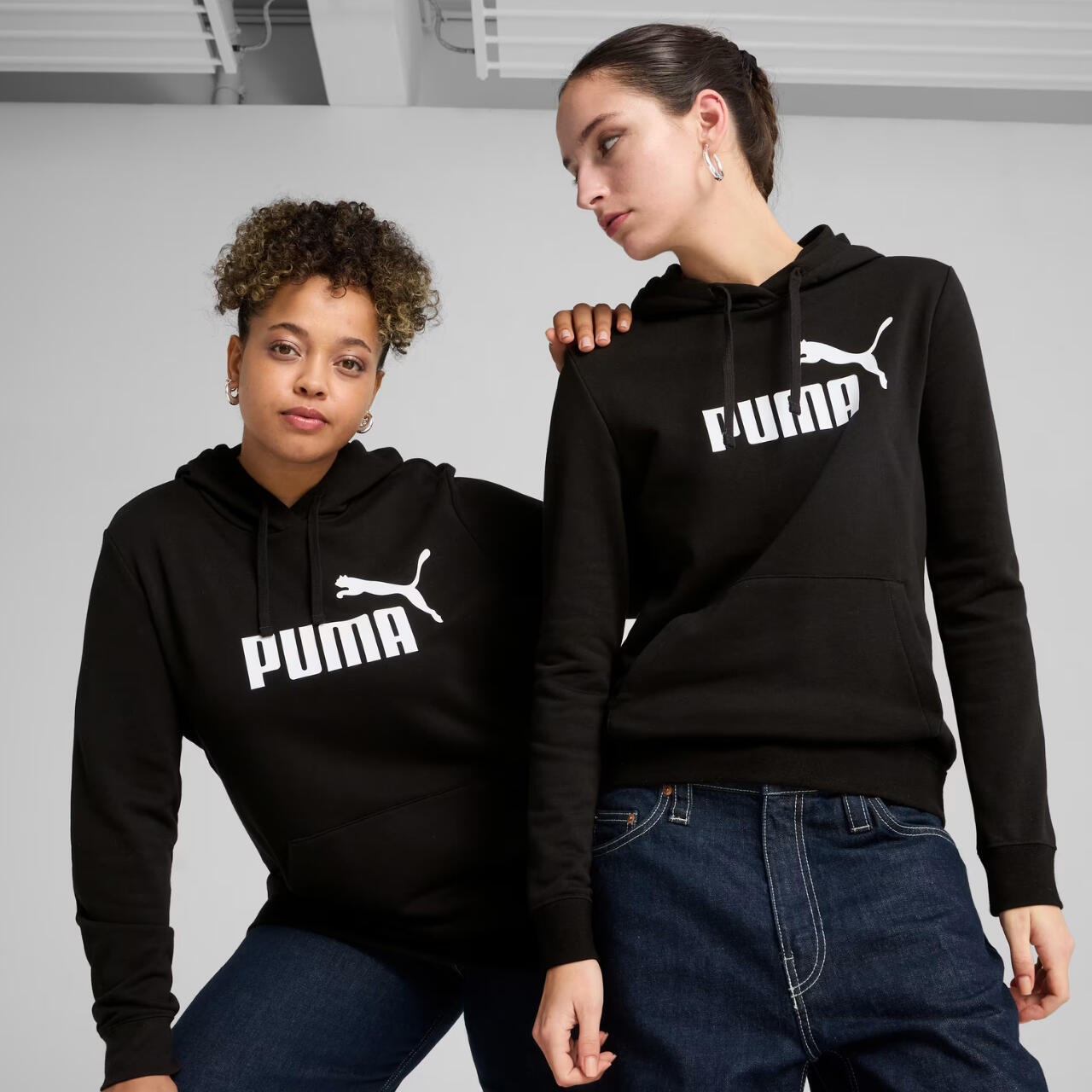 Sudadera con capucha y logotipo PUMA ESS n.° 1 para mujer 3/7