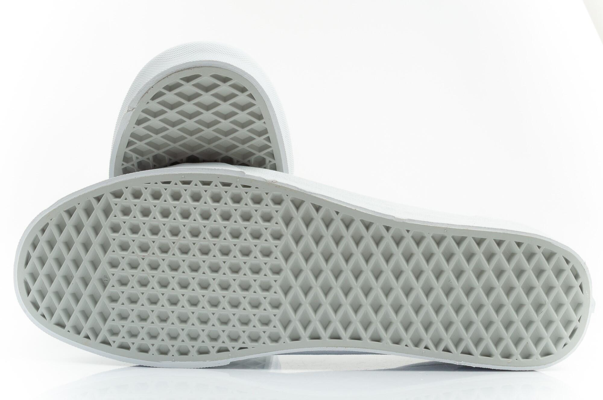 Sapatilhas Vans modelo VN000D3HW001 para unissex 5/6