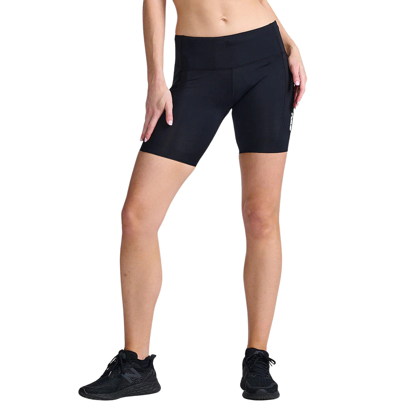 2XU Collant a compressione donna medio-alto 2XU Aero 6 inch