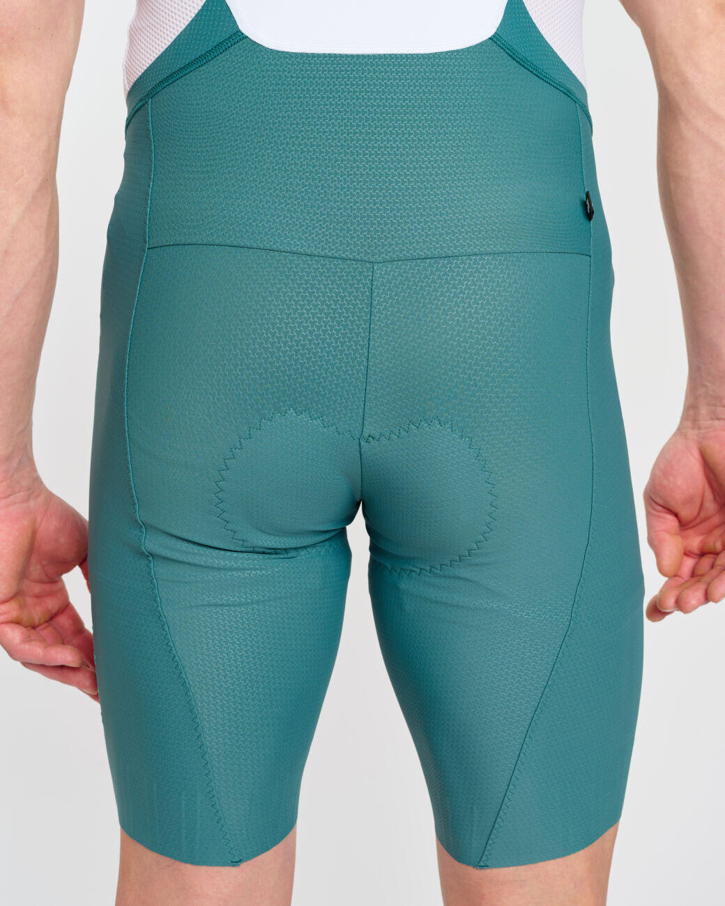 Pantaloni corti con bretelle - NOVEL PRO 6/8