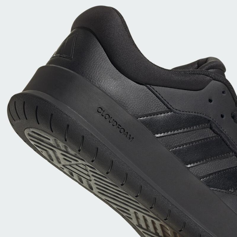 Chaussure Court 24