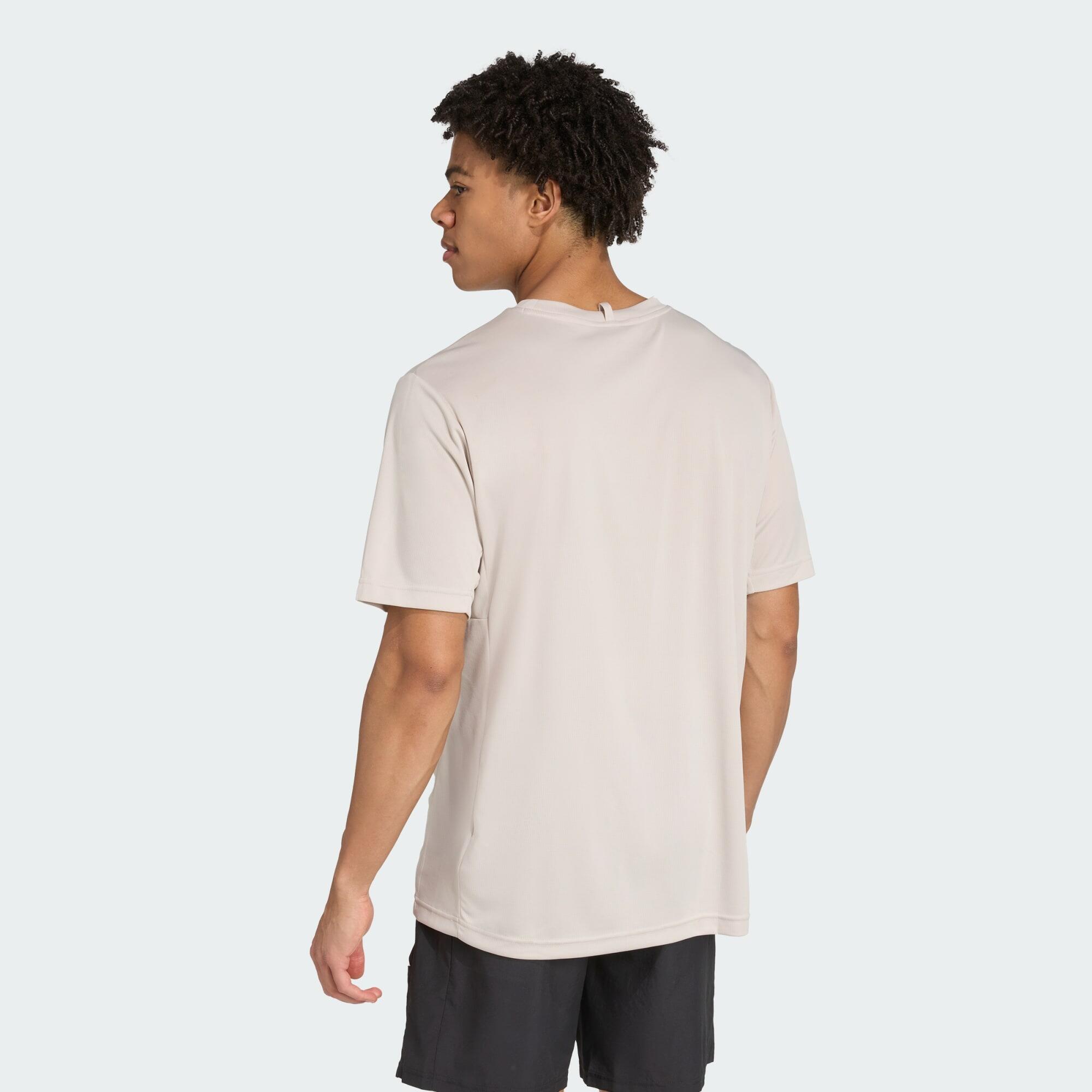 Training Essentials Holiday Pack T-Shirt 3/5