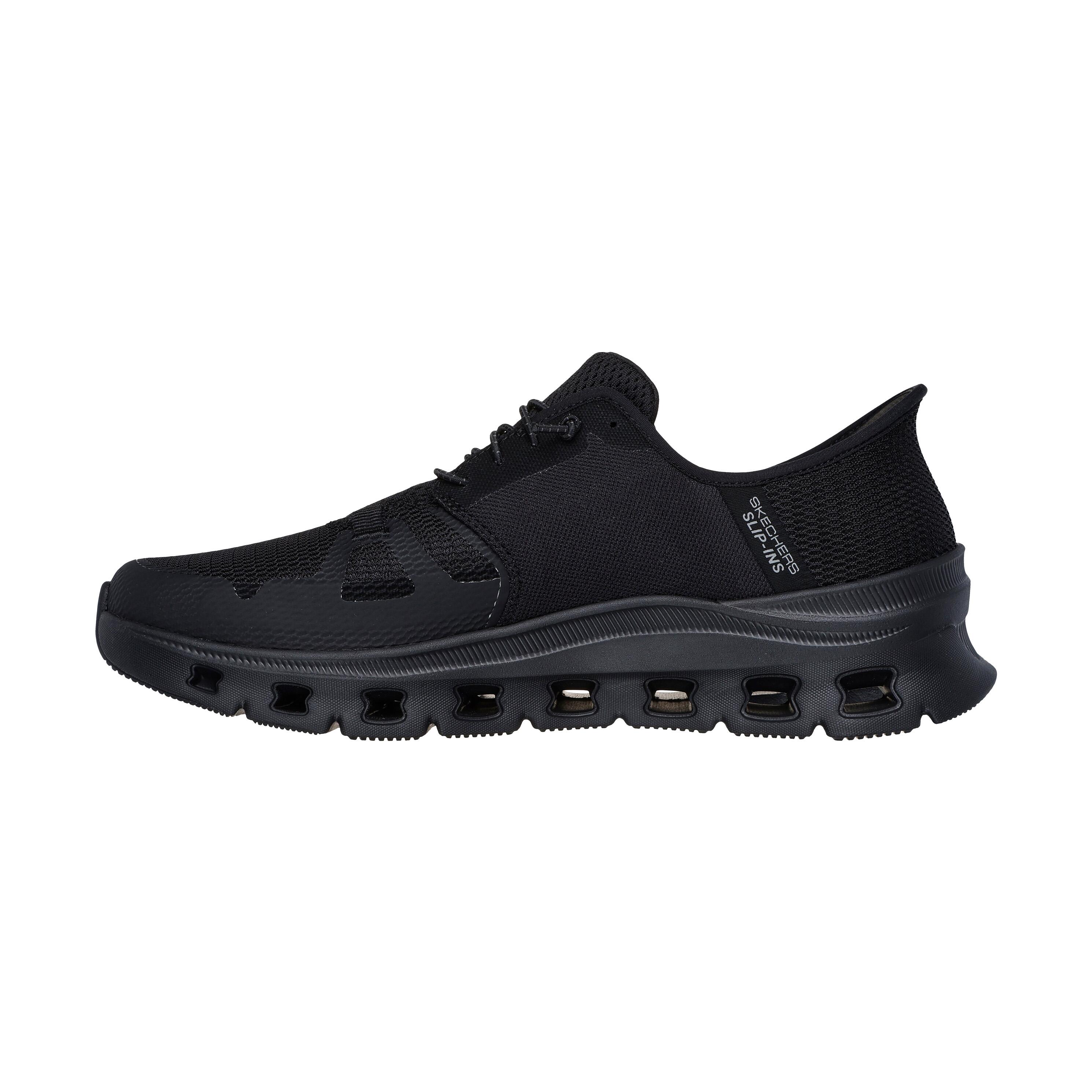 SKECHERS picture