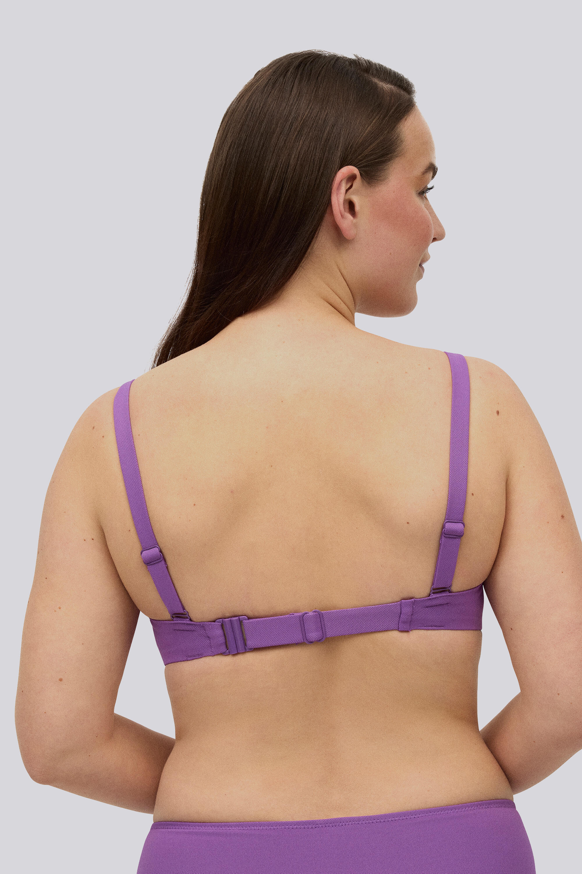 Top bikini reductor contorno regulable violeta copas C y D 5/7
