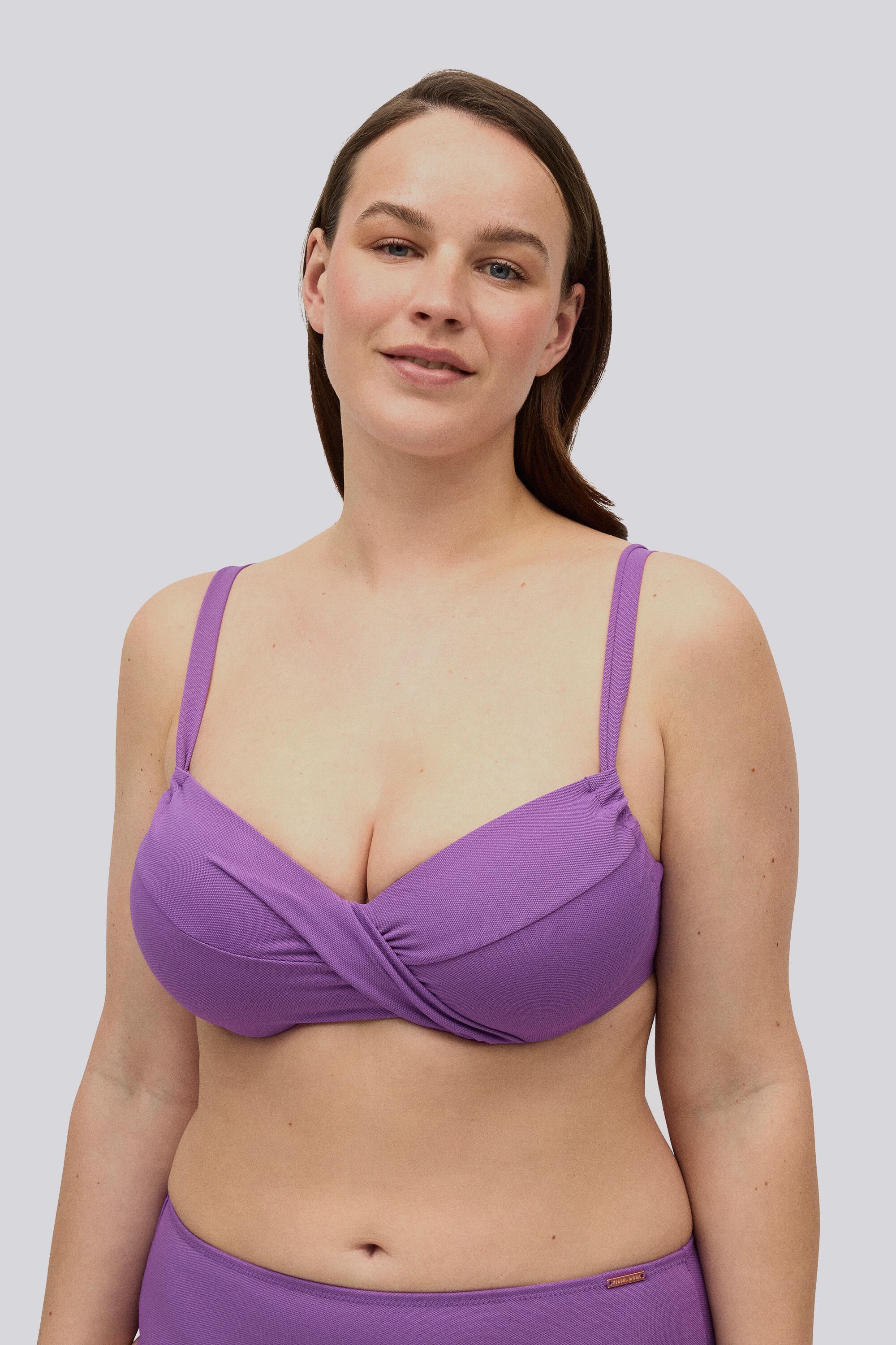 Top bikini reductor contorno regulable violeta copas C y D 4/7