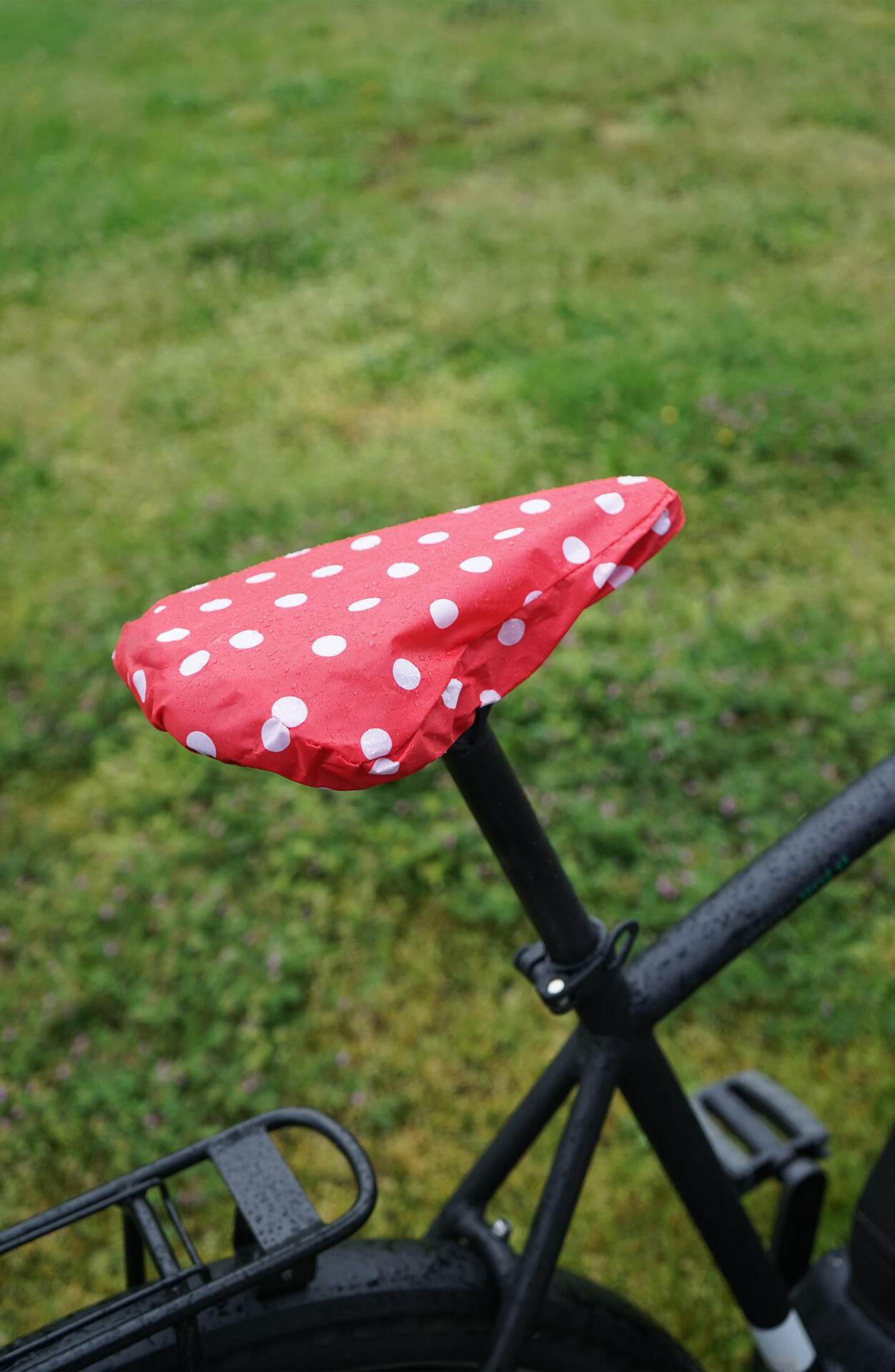 Housse de selle rembourrée en mousse 2/2