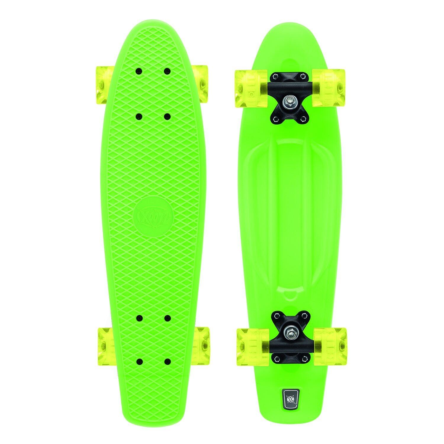 XOOTZ Xootz Kid's Retro Plastic Skateboard with LED Light Up Wheels Green 22-Inch