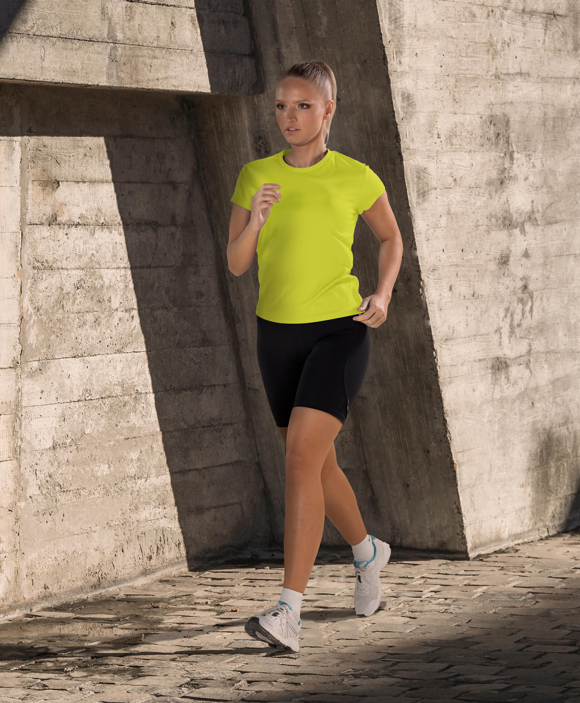 Camiseta Running Manga Corta para Niña Asioka PO Amarillo flúor.Transpirable 2/7