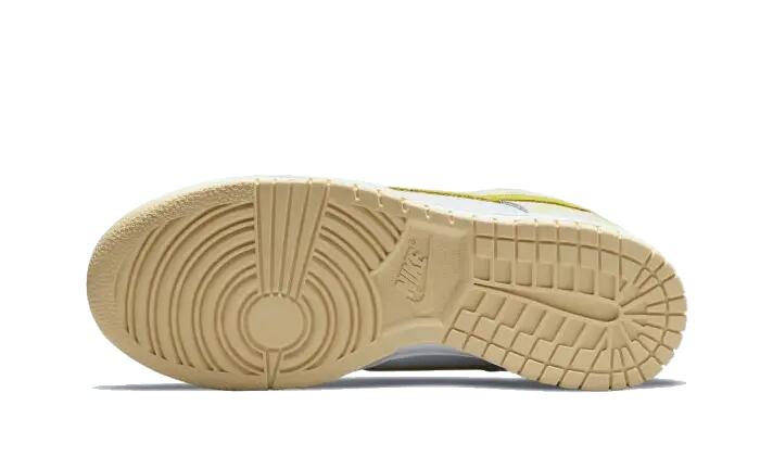 Dunk Low Yellow Strike 4/4