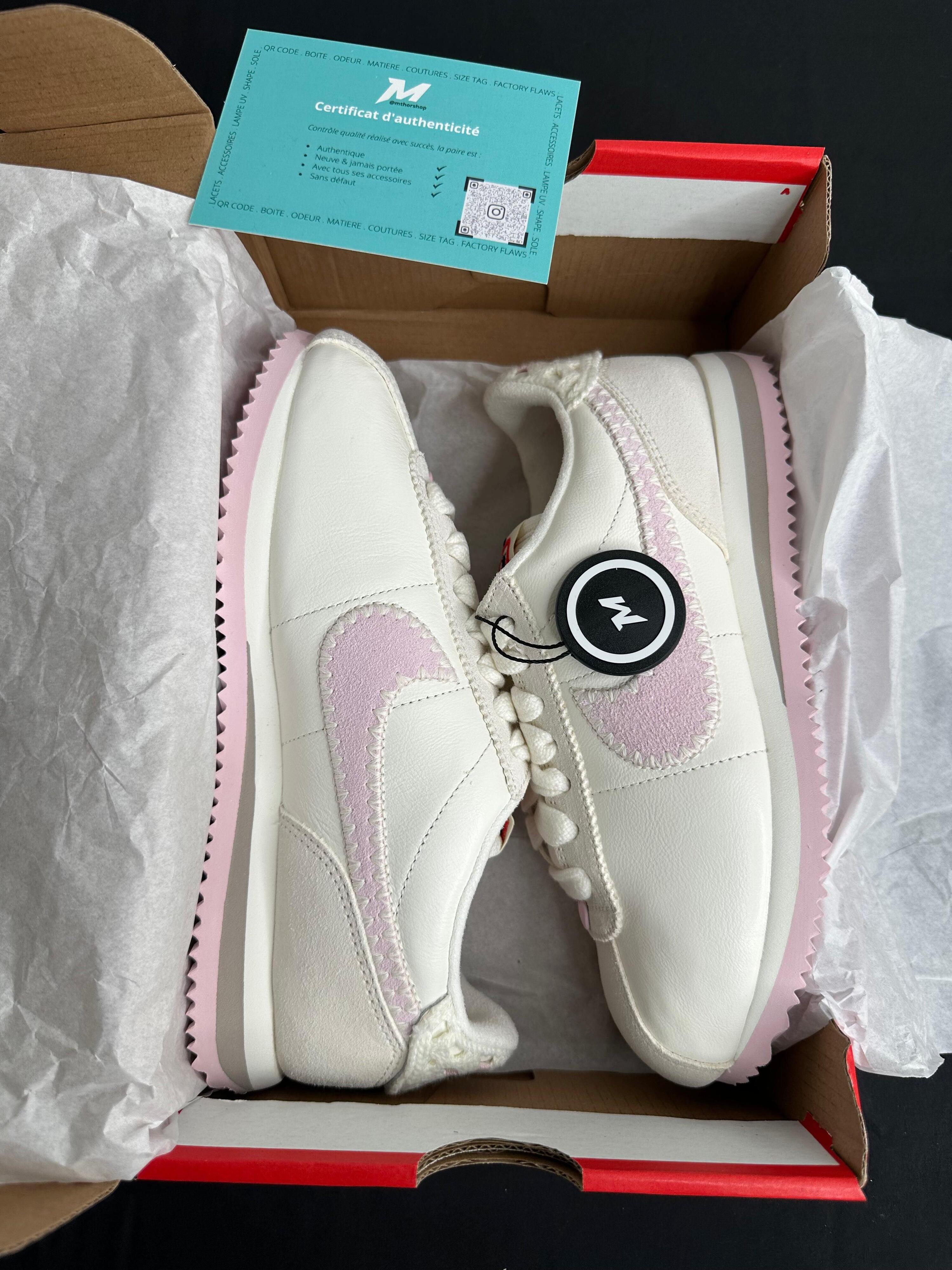 Nike Cortez Valentine's Day (2025) (W) 2/2