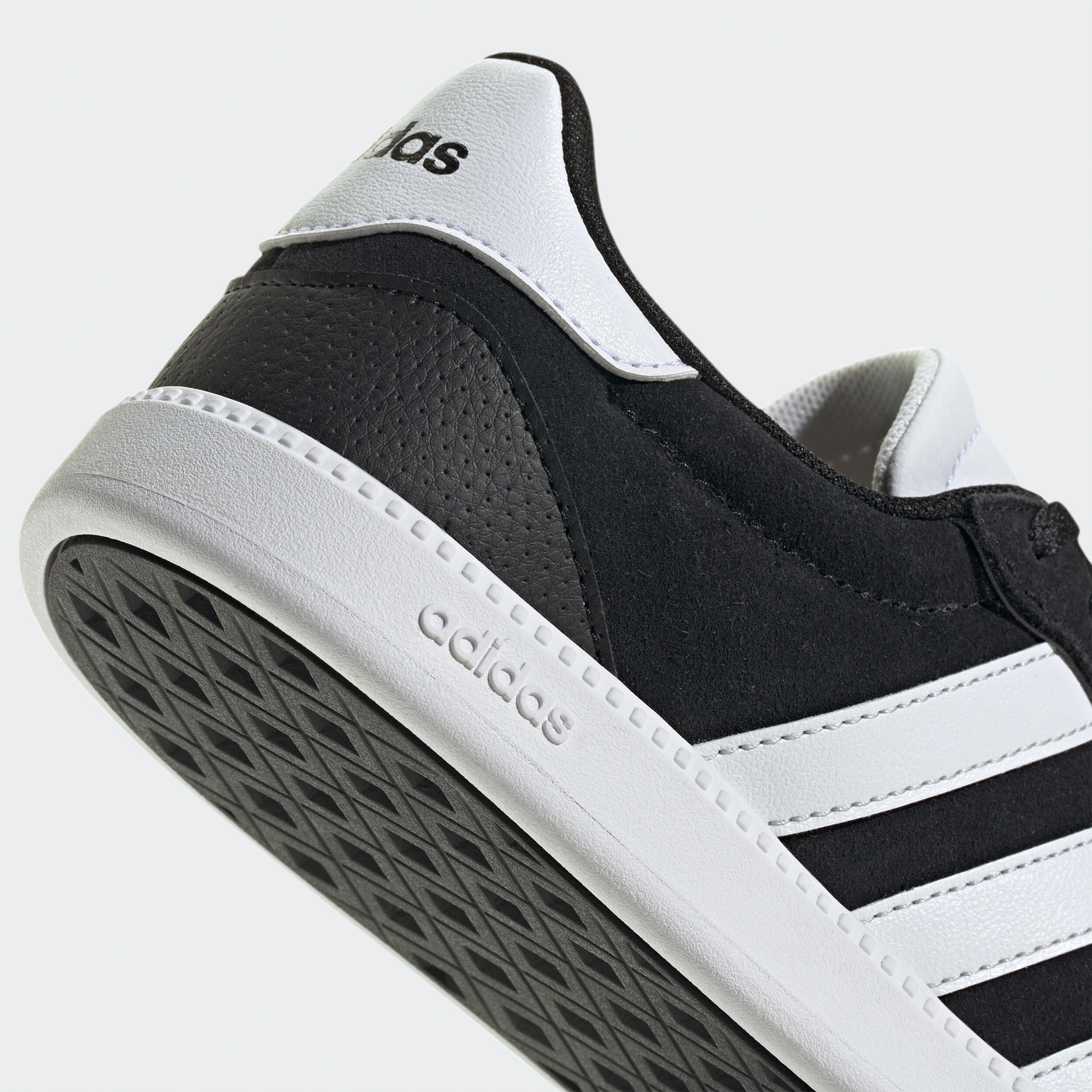 Second Life - Sneakersy damskie ADIDAS Breaknet Sleek - Stan Doskonały 3/5