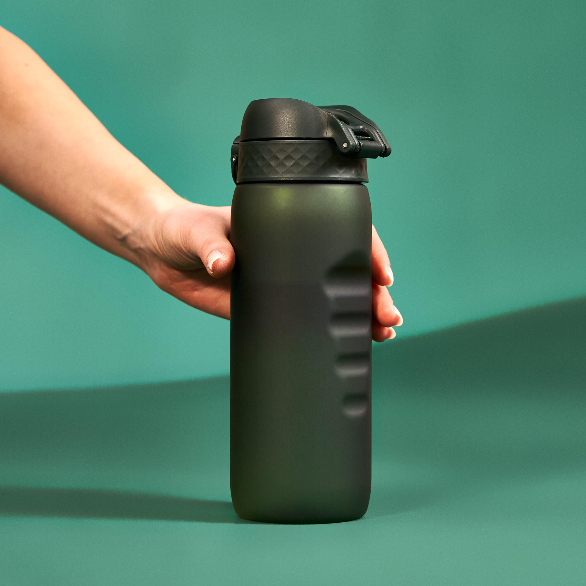 Bidon na wodę ION8 BPA Free 750ml 2/8
