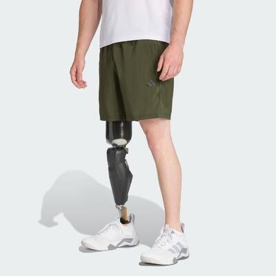 Train essentials woven training short