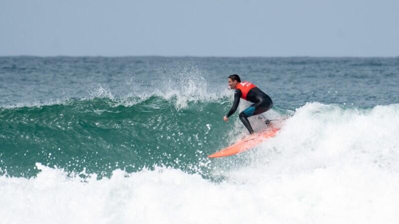 DECATHLON TRAVEL Coaching en perfectionering van je surfvaardigheden in Peniche