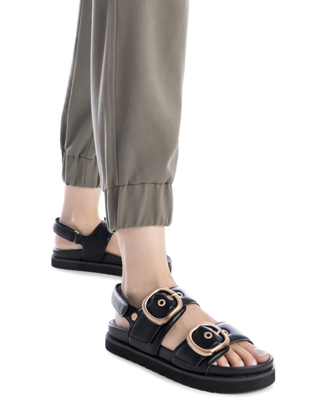 Sandalias Planas Mujer Xti  Negro 2/5