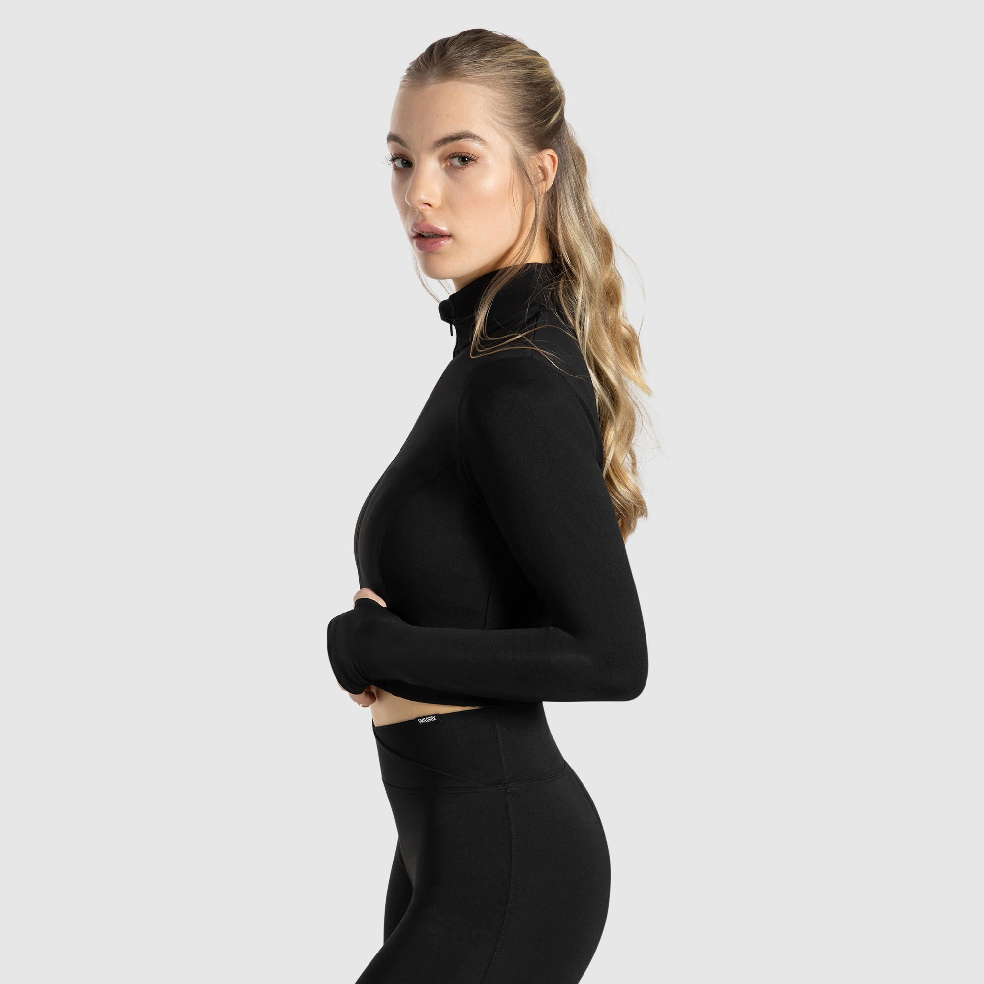 Damen Crop Jacke Nilai Schwarz 2/5