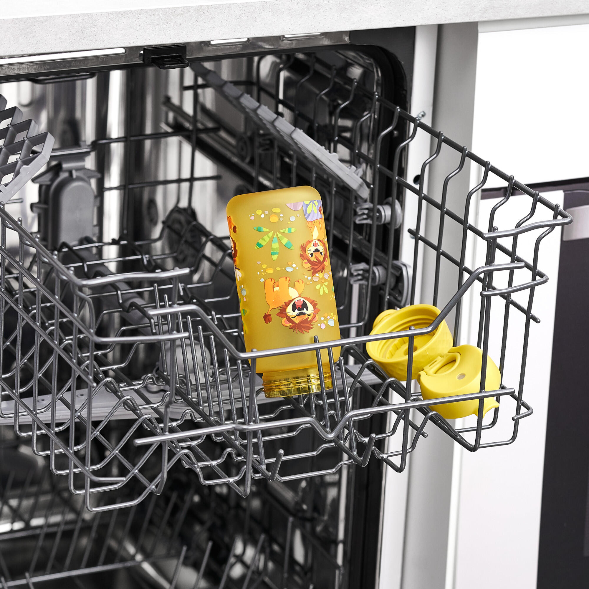 Bidon dziecięcy ION8 350ml z atestem PZH – szczelny, lekki, bez BPA 7/8