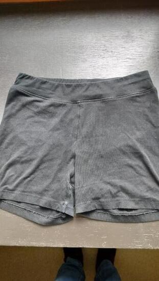 Entre Particuliers - Short noir de sport