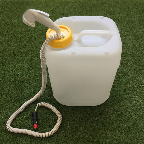 Mobiles 12V-Duschset mit 20-Liter-Kanister