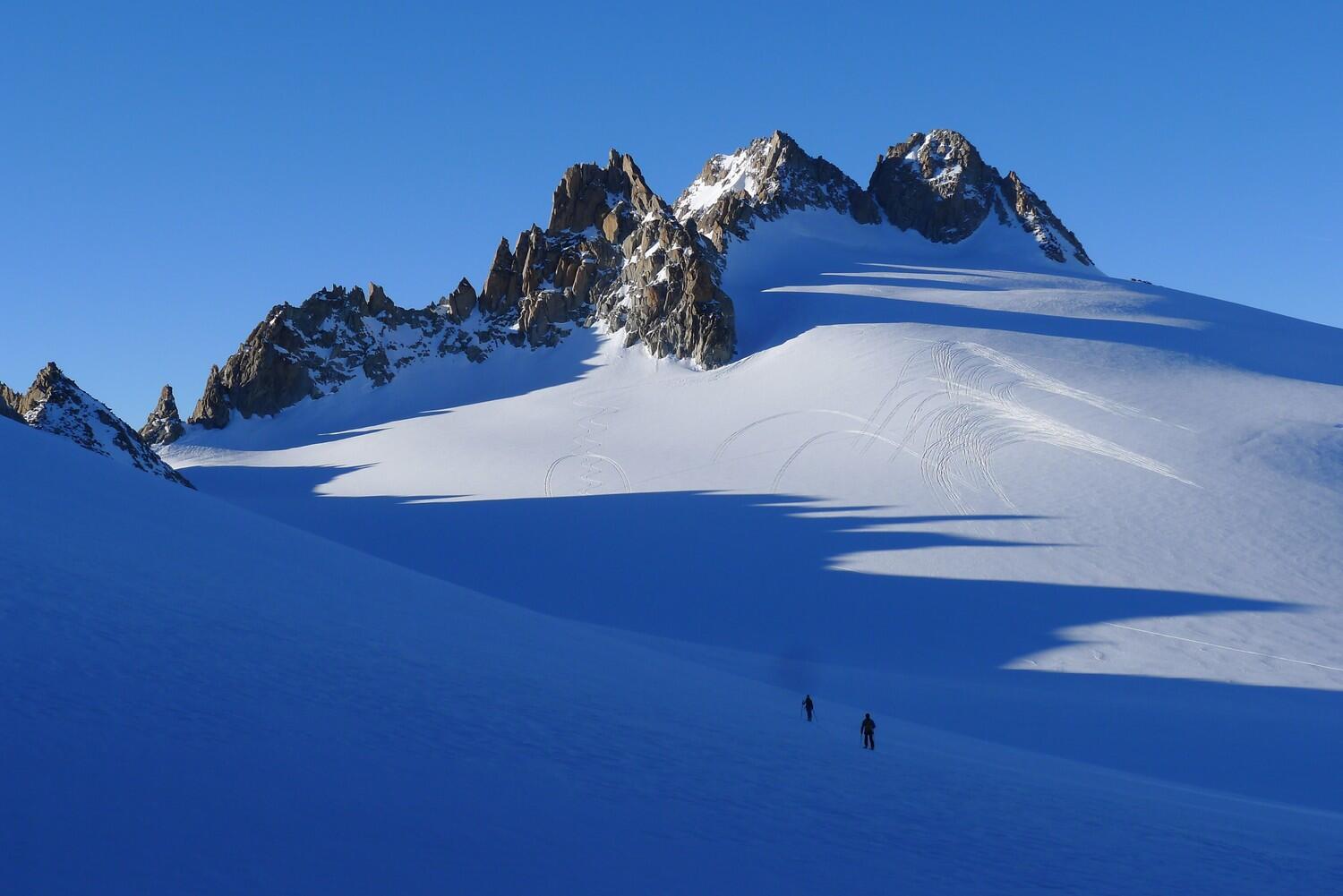 DECATHLON TRAVEL picture