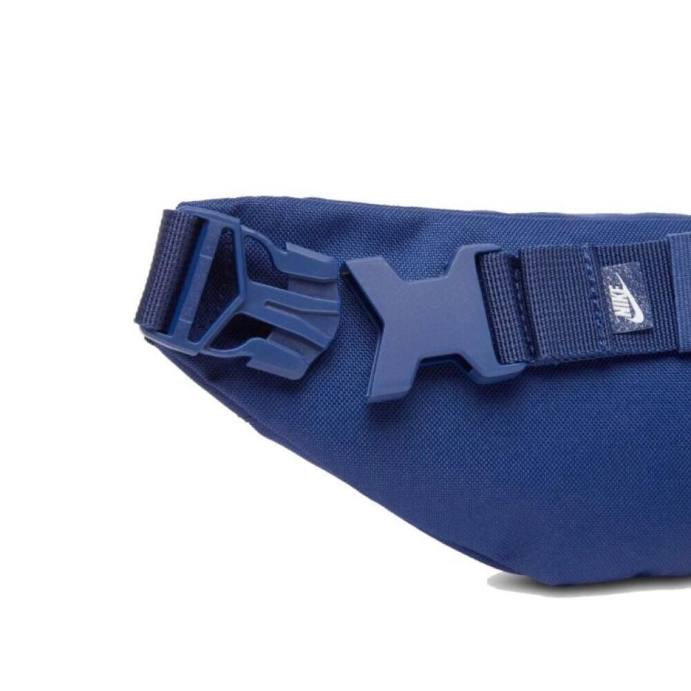 Riñonera Casual Nike Heritage Waistpack DB0488-492 Azul Marino 3/4