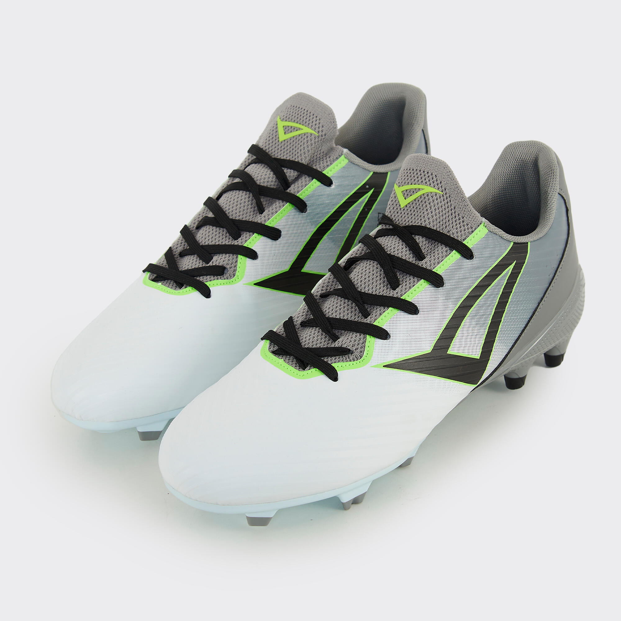 Chaussure de football modèle Delta 2/6