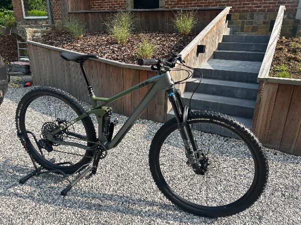 Entre Particuliers - VTT cube carbone 29" M 2/5