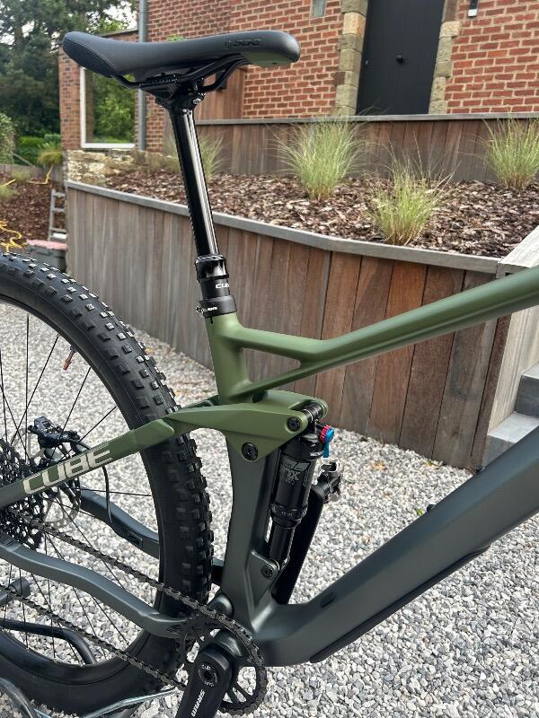 Entre Particuliers - VTT cube carbone 29" M 4/5