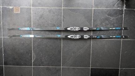 Entre Particuliers - Skis de fond classiques Inovik 550 peaux HARD camb