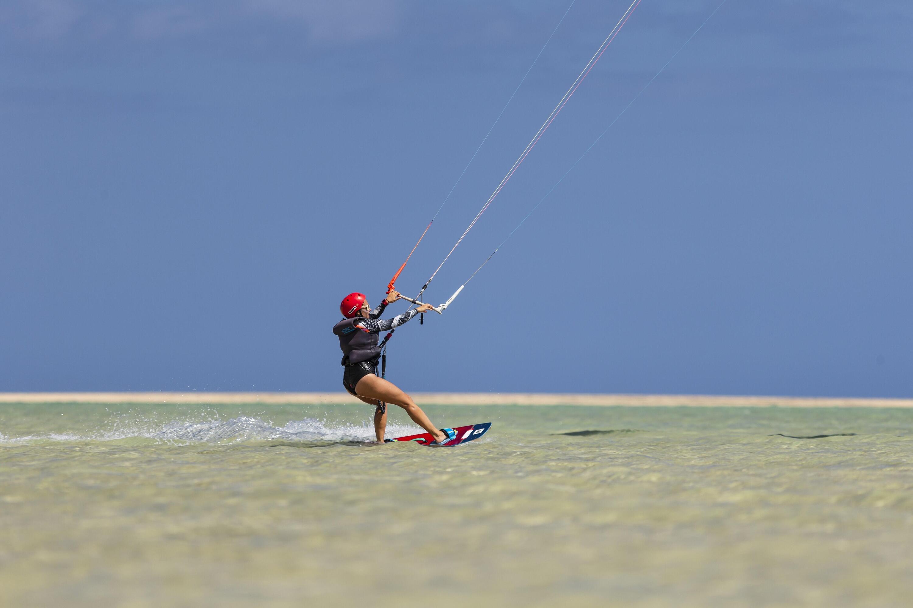 DECATHLON TRAVEL Découvrir le kitesurf aux Canaries en pension complète