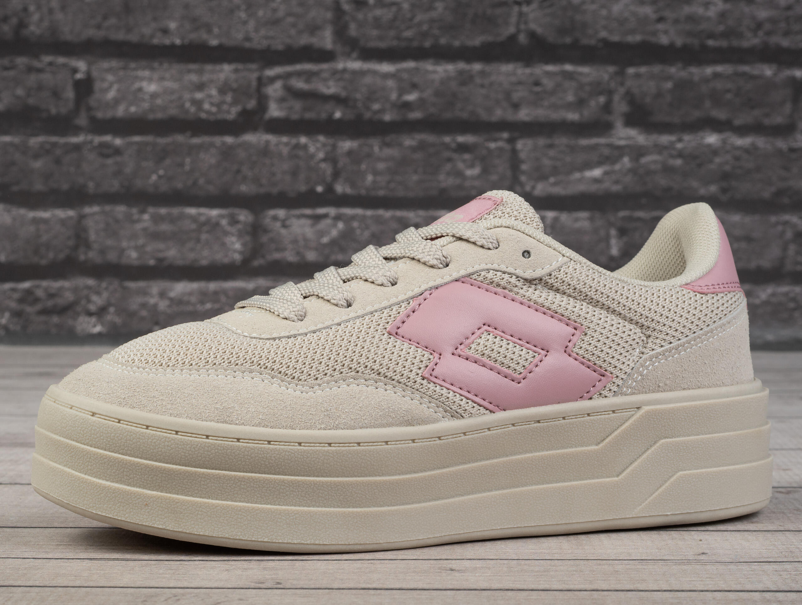 Buty damskie sportowe na platformie Lotto STALIOT 3/7