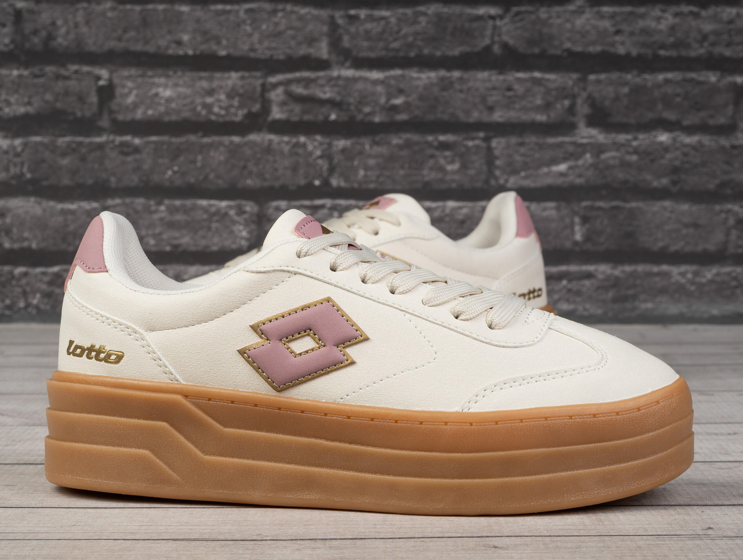 Buty damskie trempki na platformie Lotto STACKY RB 2/7