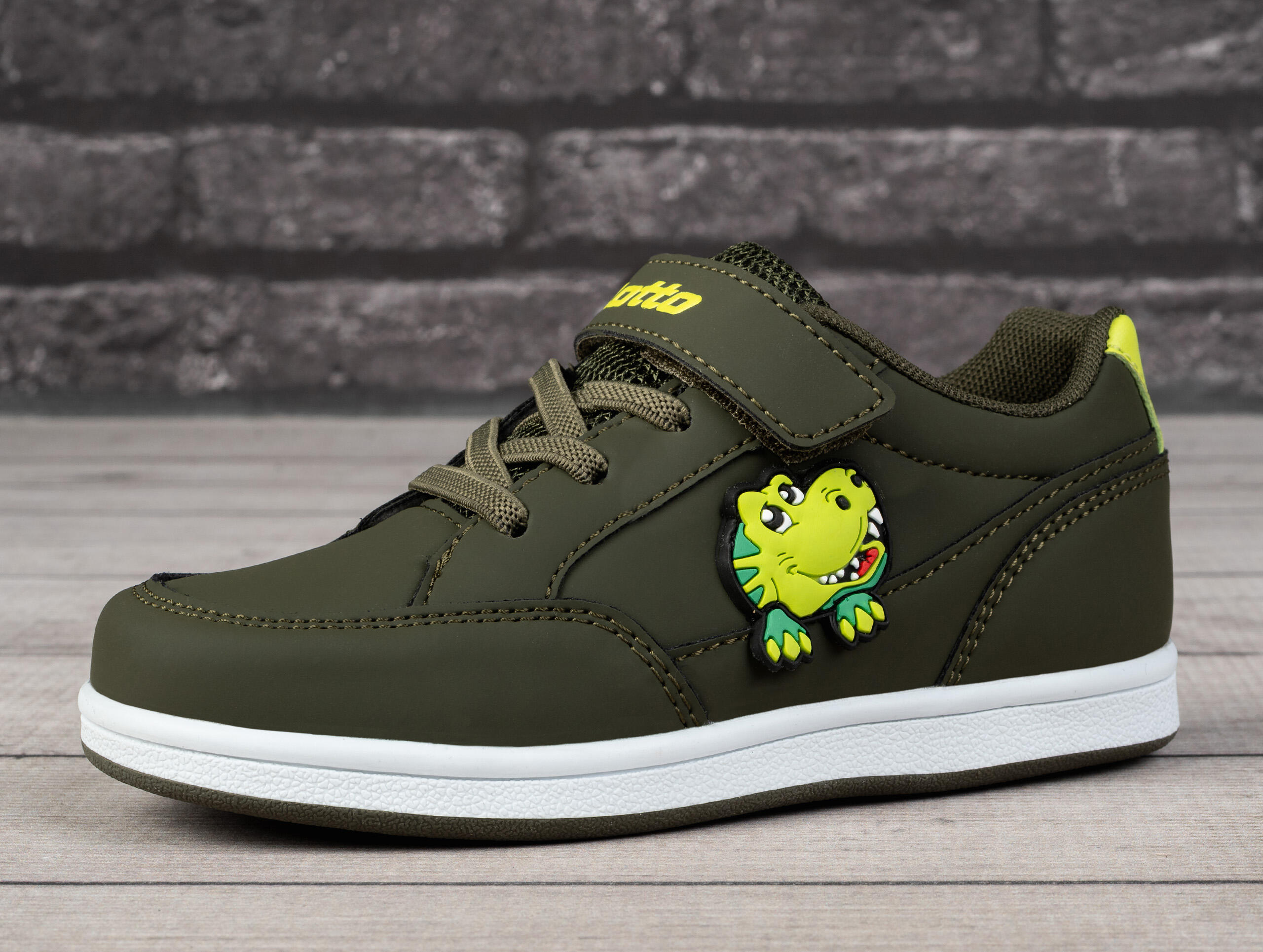 Buty dziecięce sportowe Lotto ANIMOL M 3/7