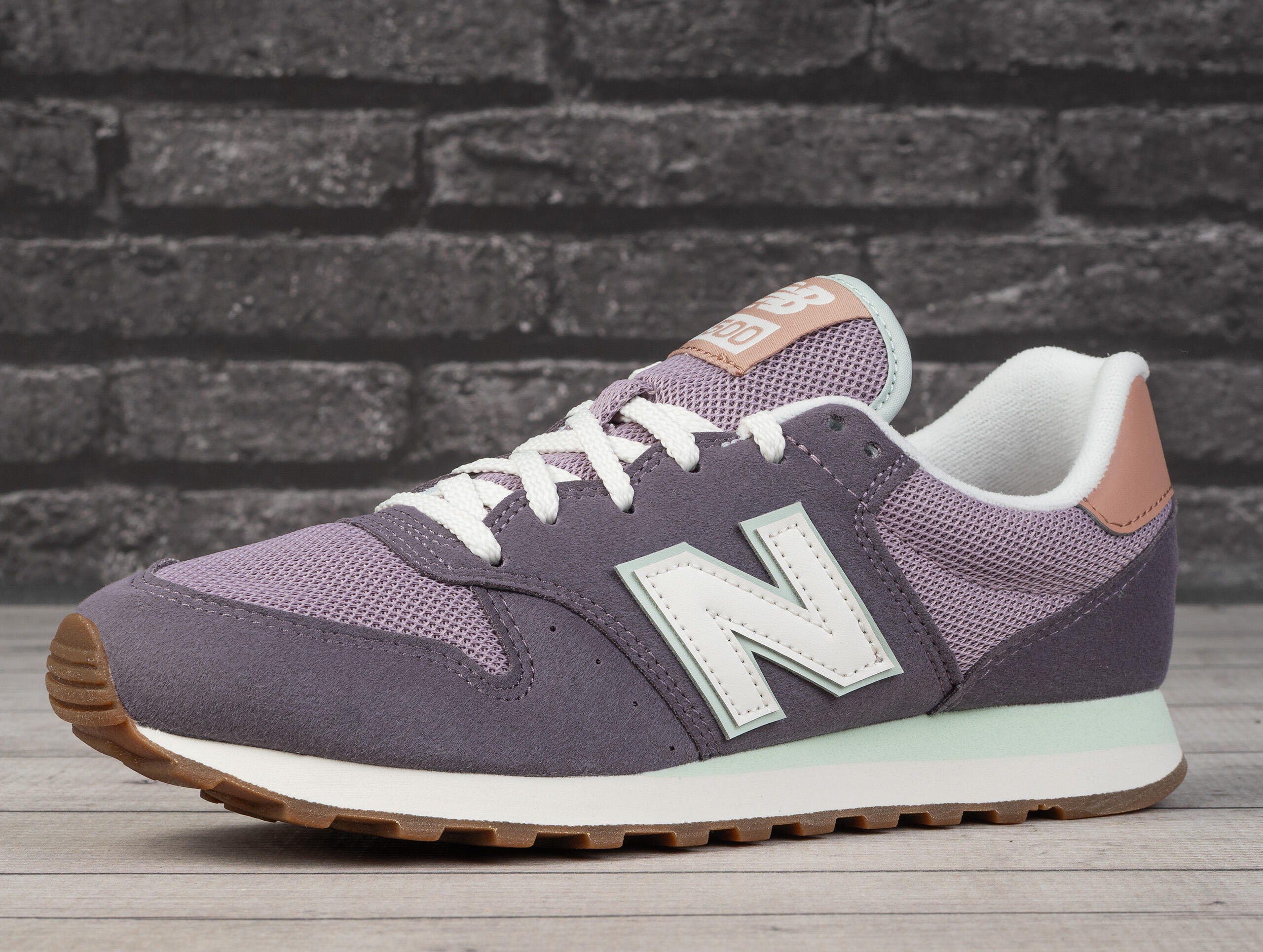 Buty damskie sportowe sneakersy New Balance GW500 3/7