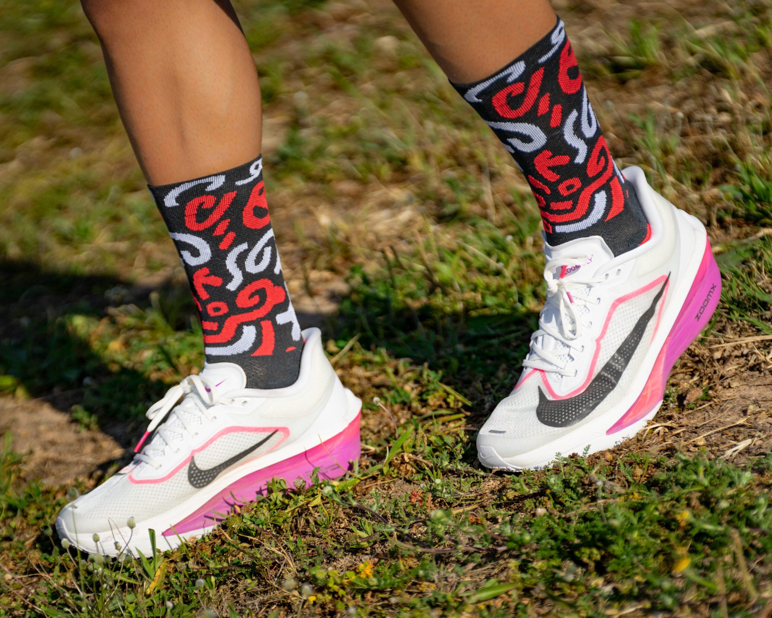 Calcetines DYSTOPIAN 1 de RUNNING (NEGRO-ROJO) de 1 hilo 7/7