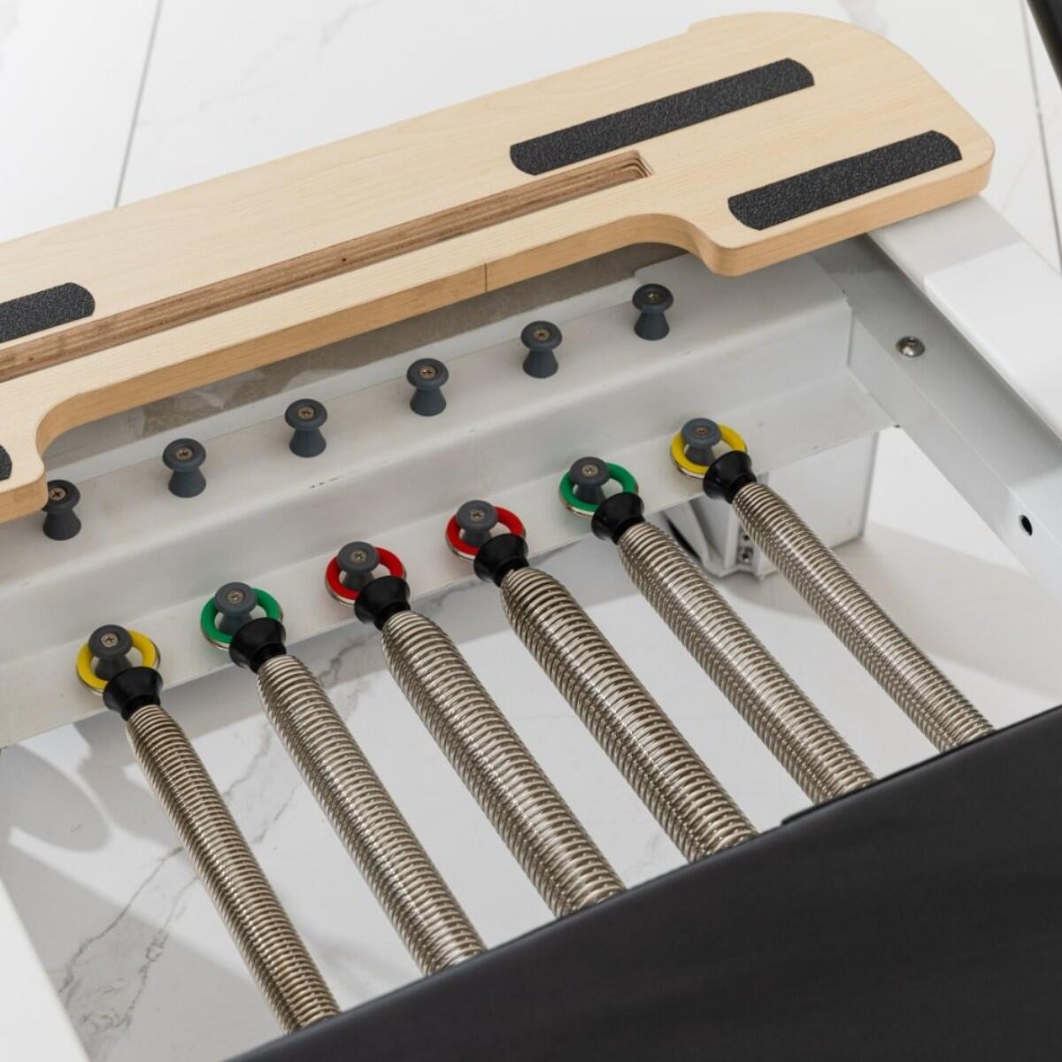 Reformer Pilates Blanche Aluminium Légère Et Polyvalente 4/7
