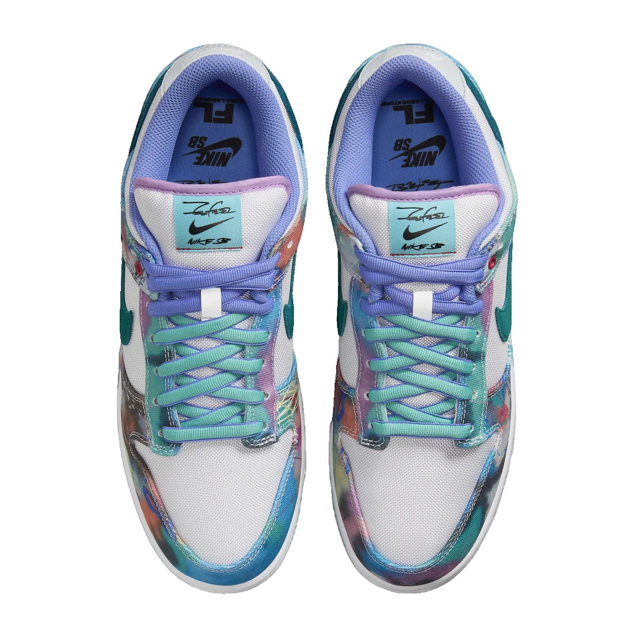 Chaussures  SB Dunk Low Futura Laboratories Bleached Aqua 2/3