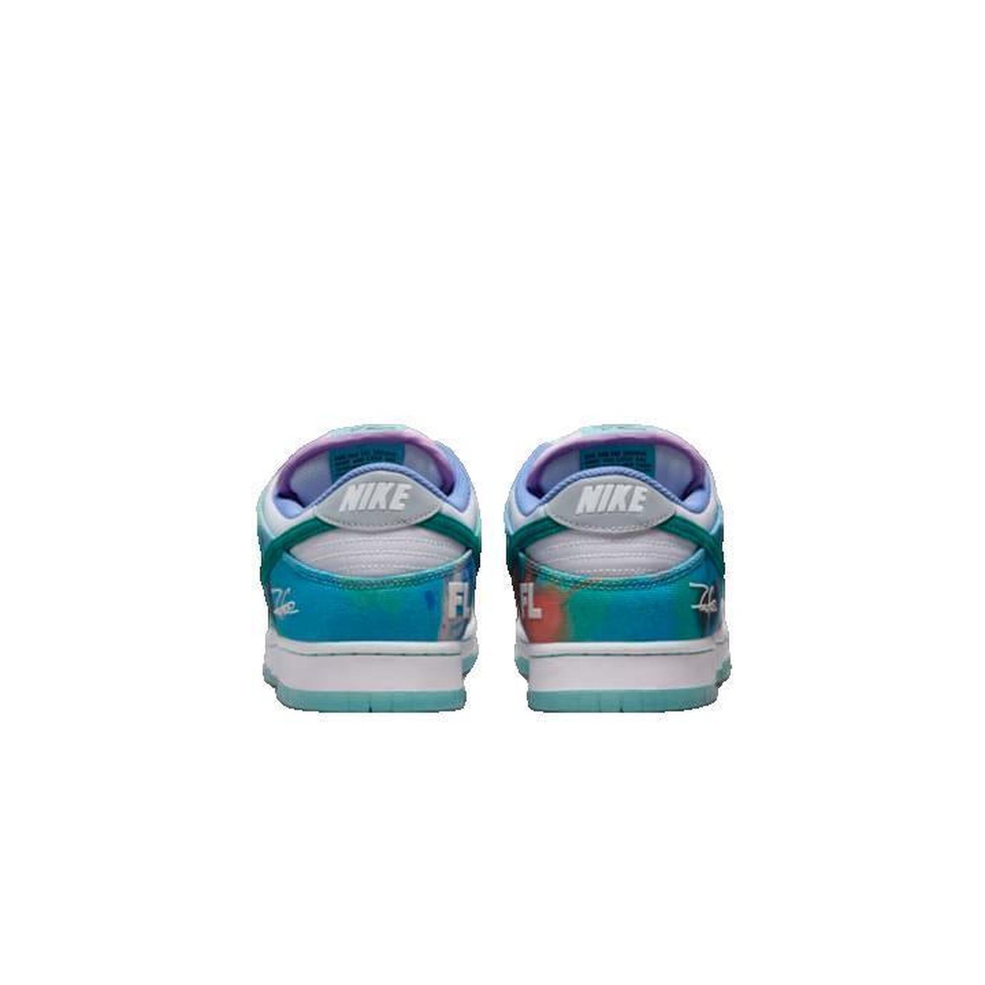 SB Dunk Low Futura Laboratories Bleached Aqua
