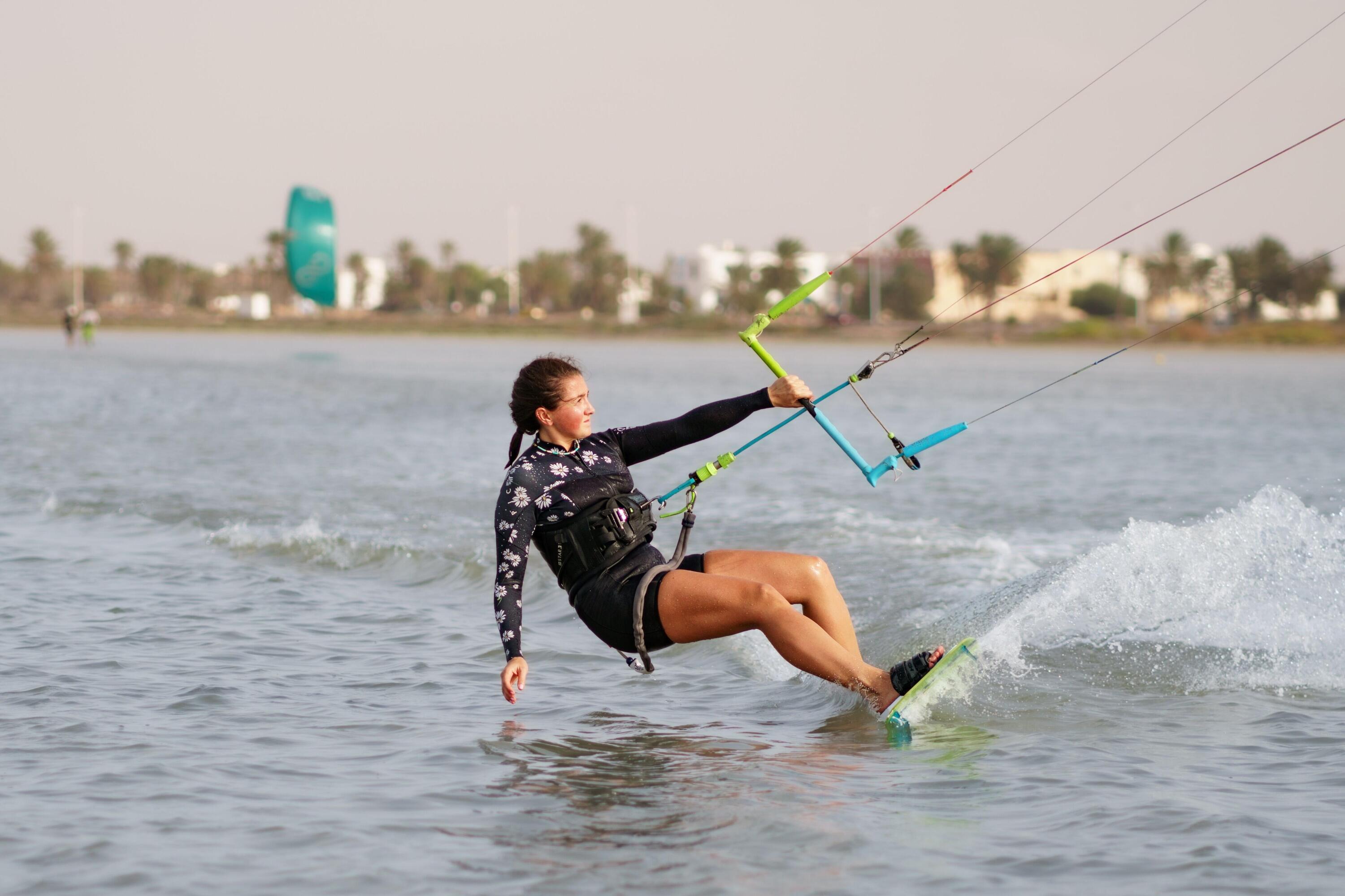 DECATHLON TRAVEL Kennismaking met kitesurfen in Djerba, Tunesië