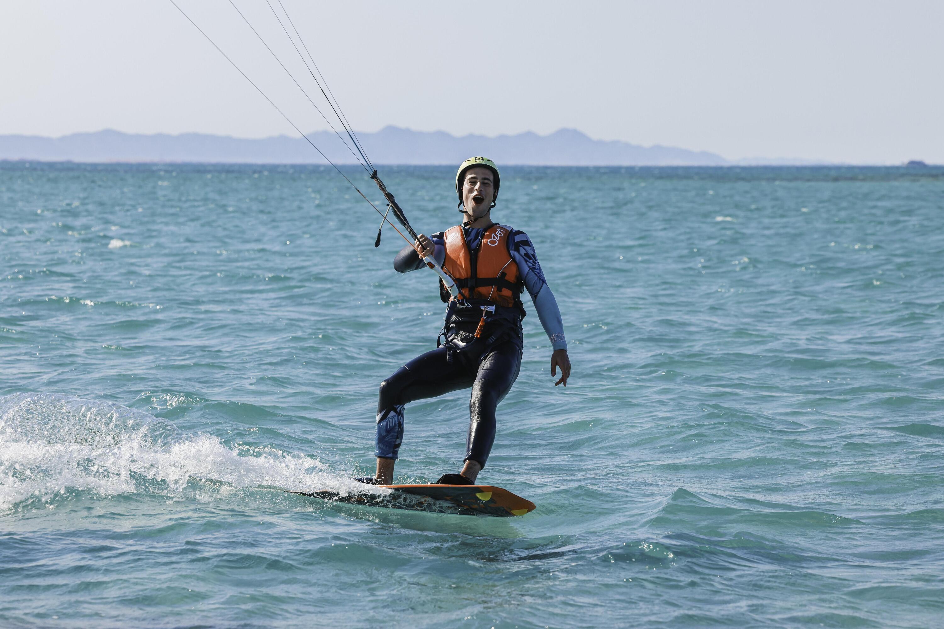 DECATHLON TRAVEL Perfectioneer je kitesurfvaardigheden rond Hurghada