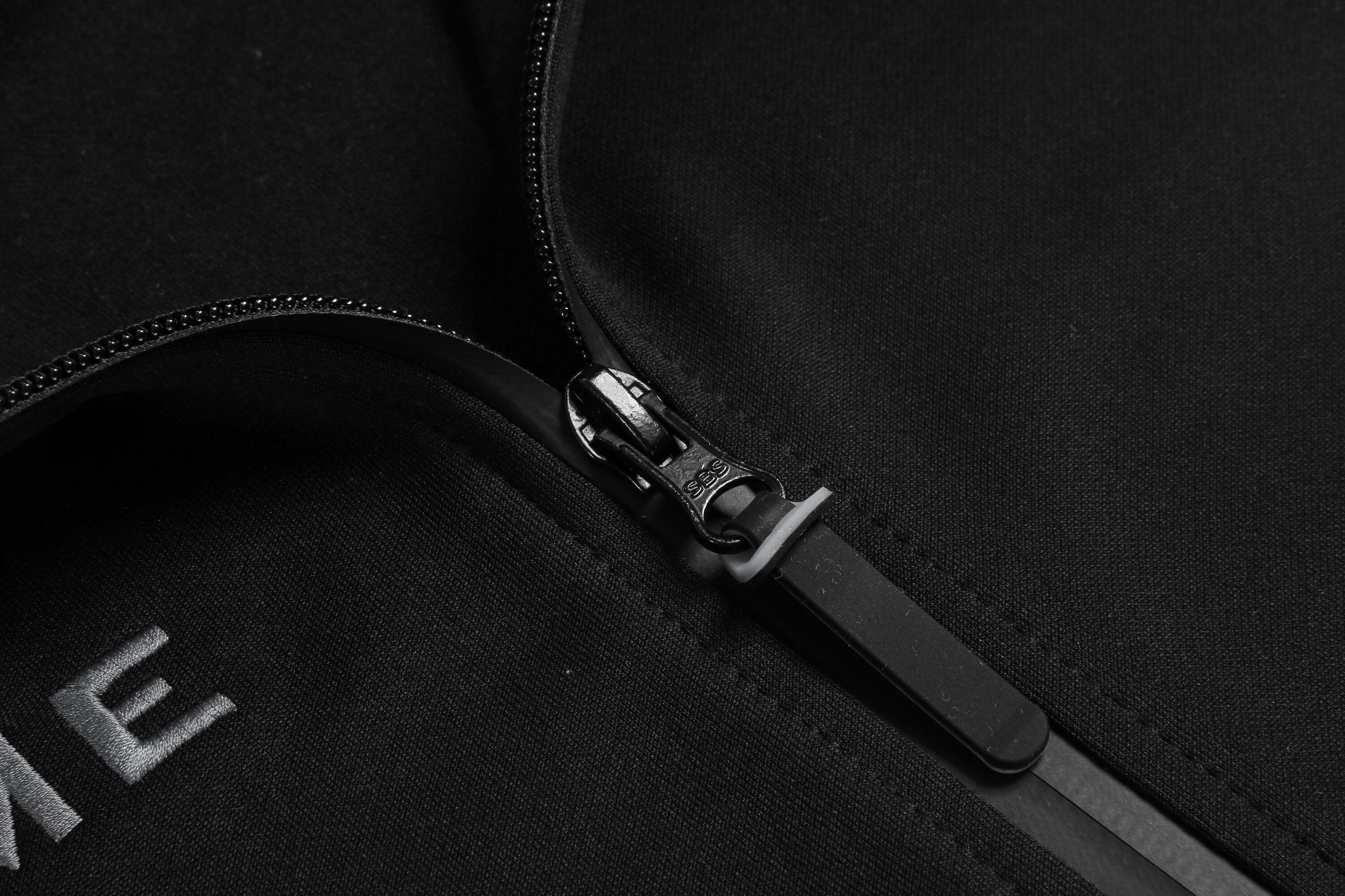 Kelme Chaqueta De Chándal Montes Negro Unisex 5/5