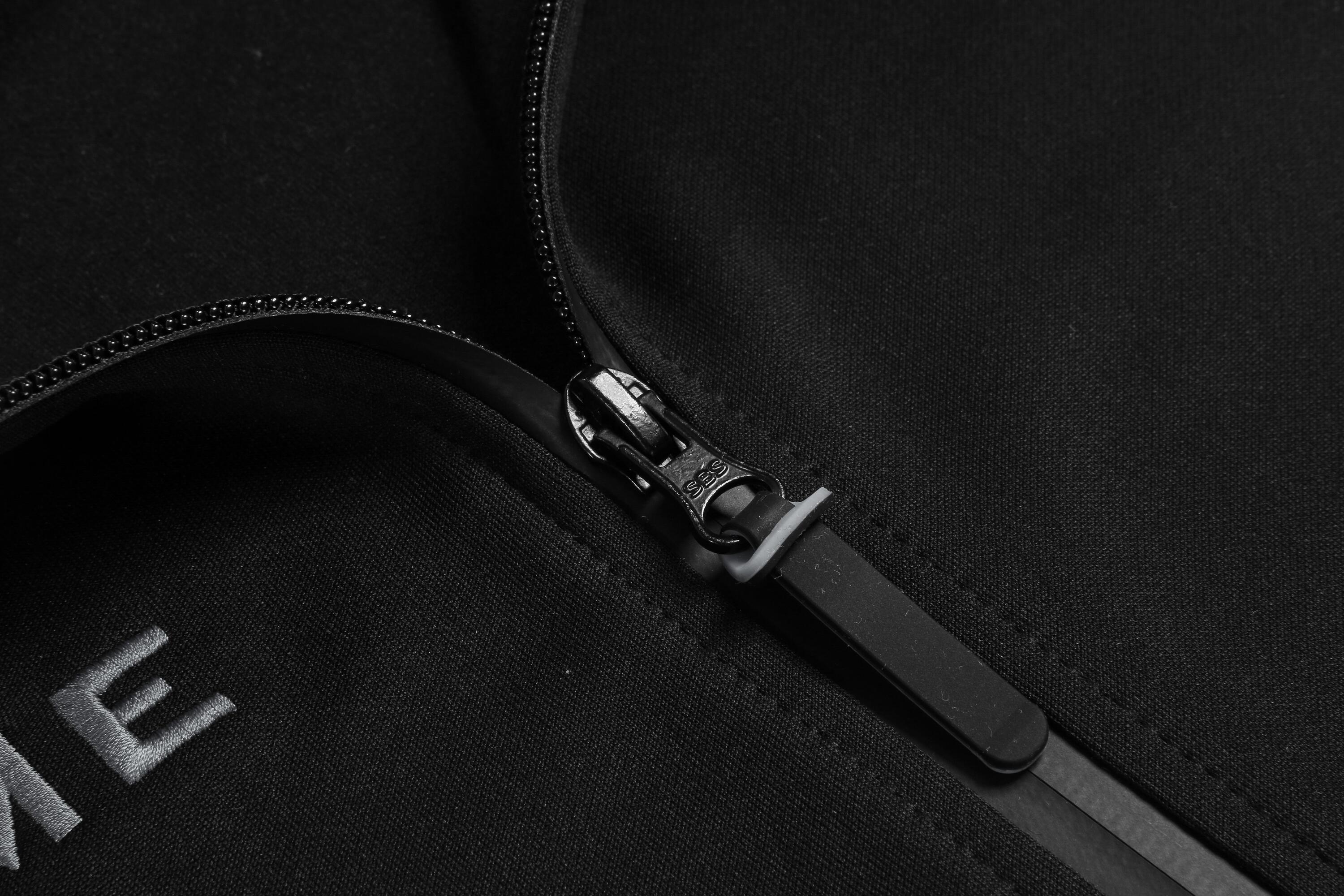 Kelme Chaqueta De Chándal Montes Negro Unisex 5/5