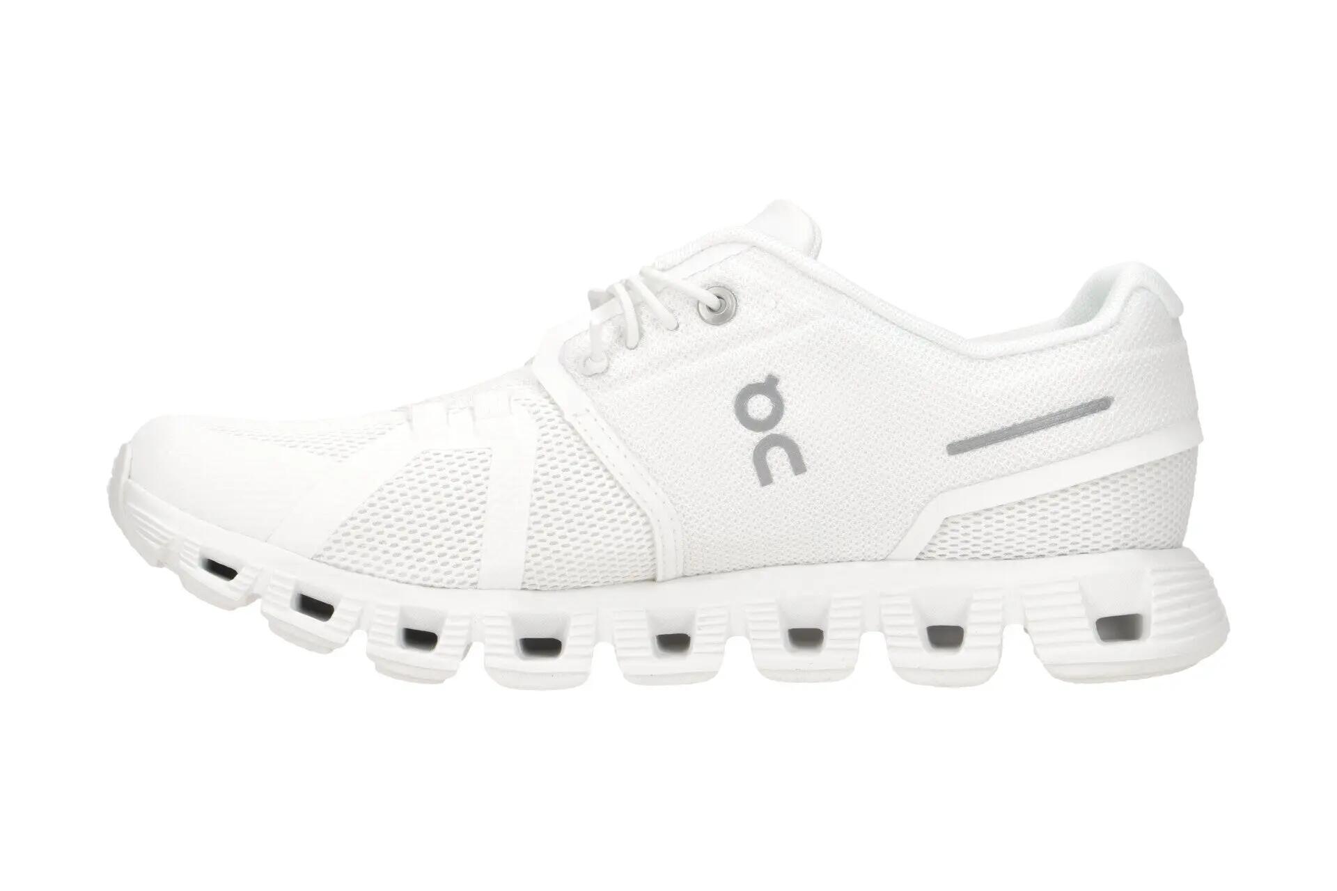 Chaussures Femmes On Running Cloud 5 blanc 3/4