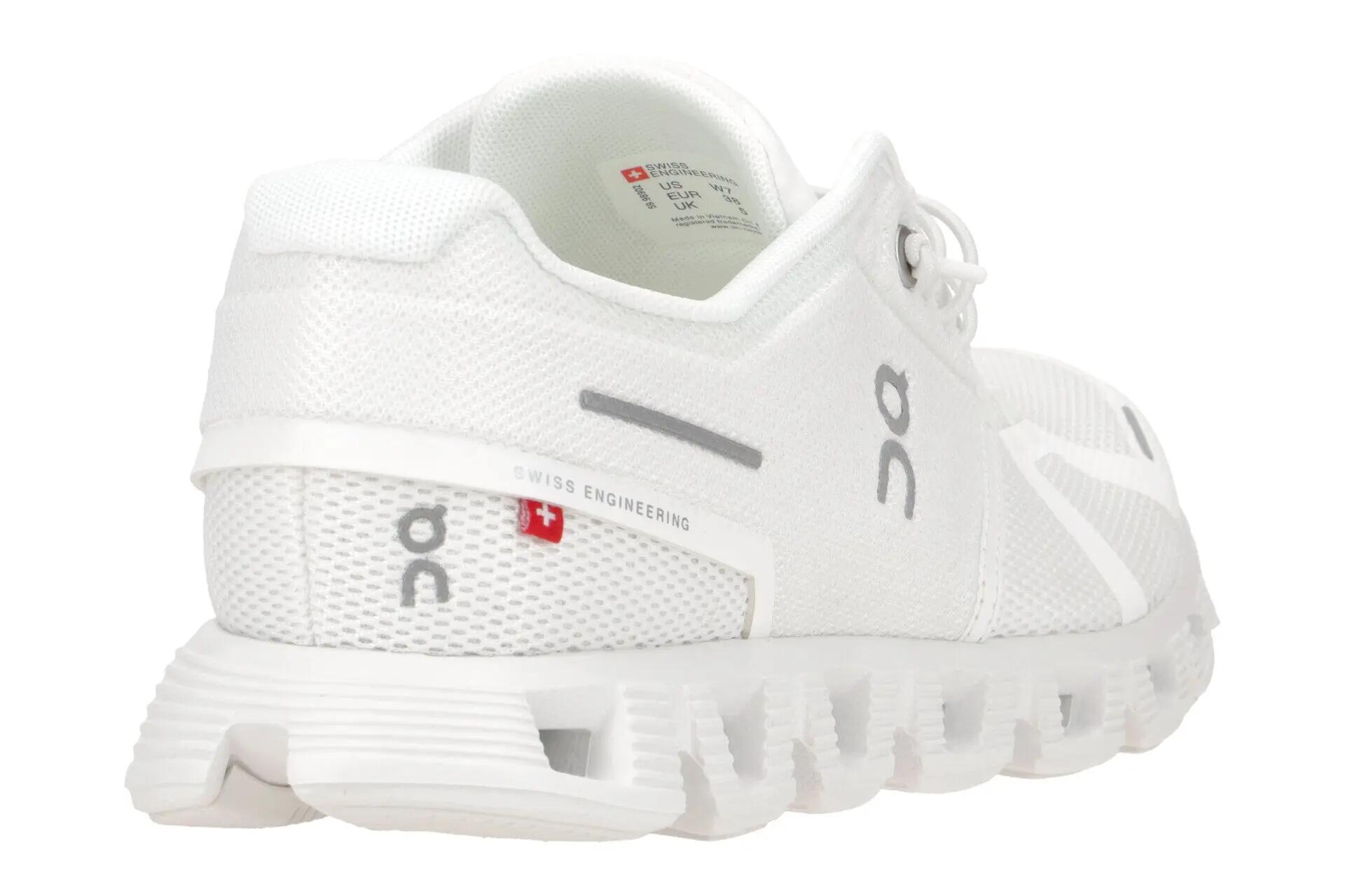 Chaussures Femmes On Running Cloud 5 blanc 4/4