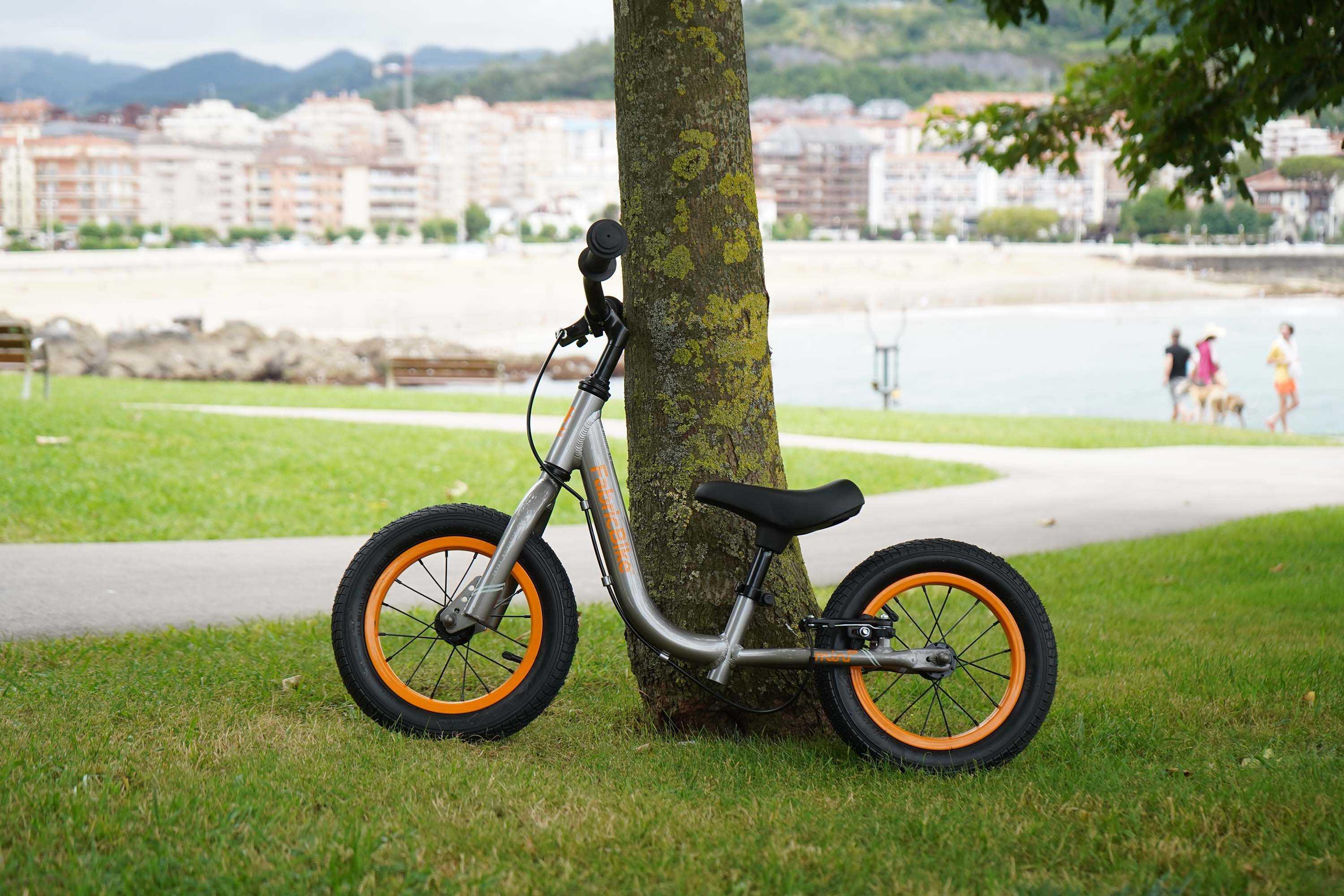 FABRICBIKE Mini PRO - Bicicletta senza pedali 12" per bambini, 2-5 anni. Grafite 6/6
