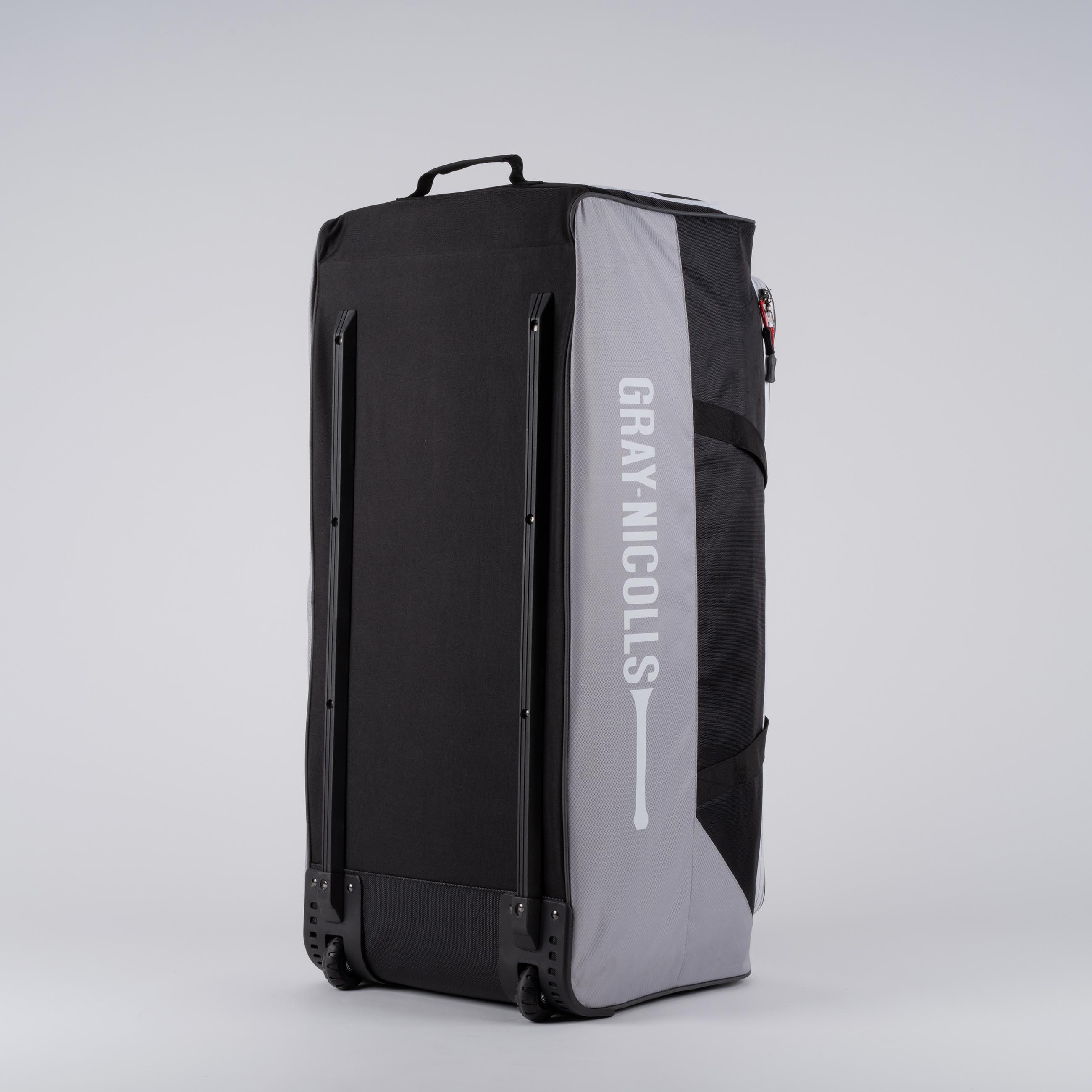 GRAY-NICOLLS GN350 Team Wheelie Bag, Black / Silver