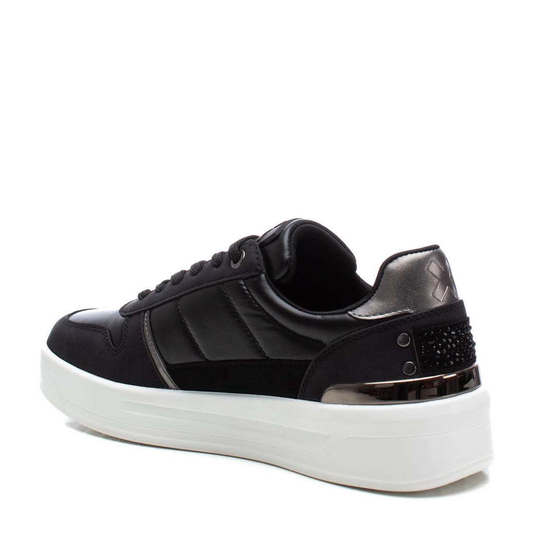 Zapatilla De Mujer Xti 143060 Negro 4/6