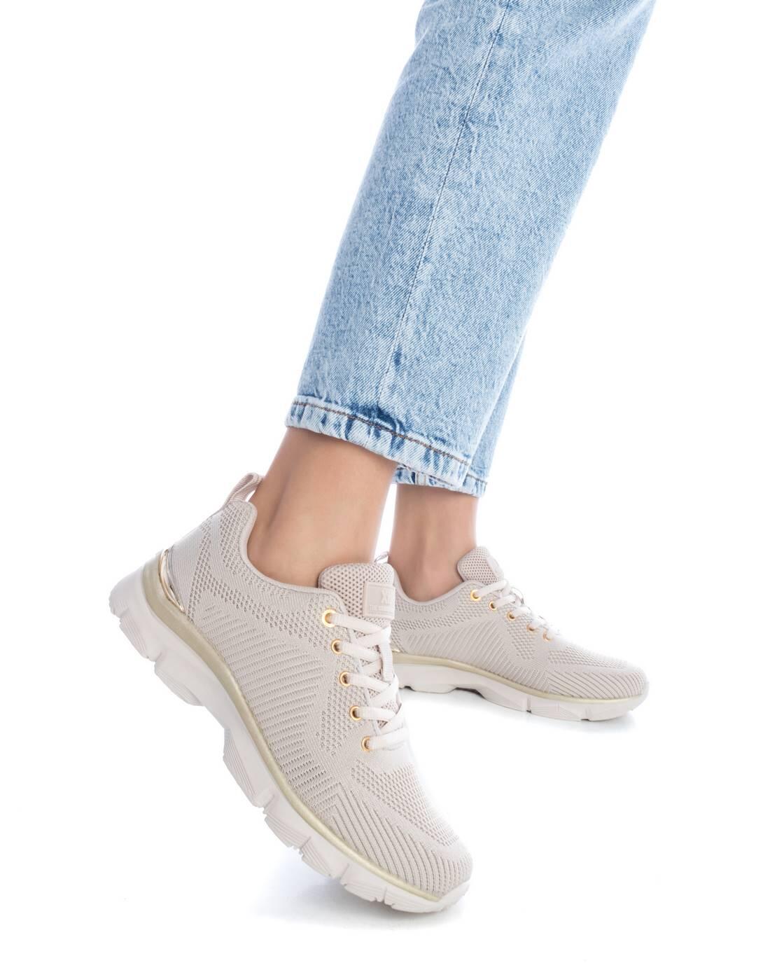 Zapatilla De Mujer Xti 141513 Beige 2/6
